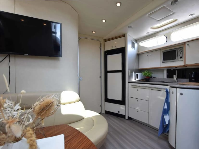 Sunny Greet - Image 5