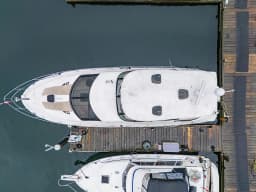 Meridian 441 Sedan Bridge thumbnail 2